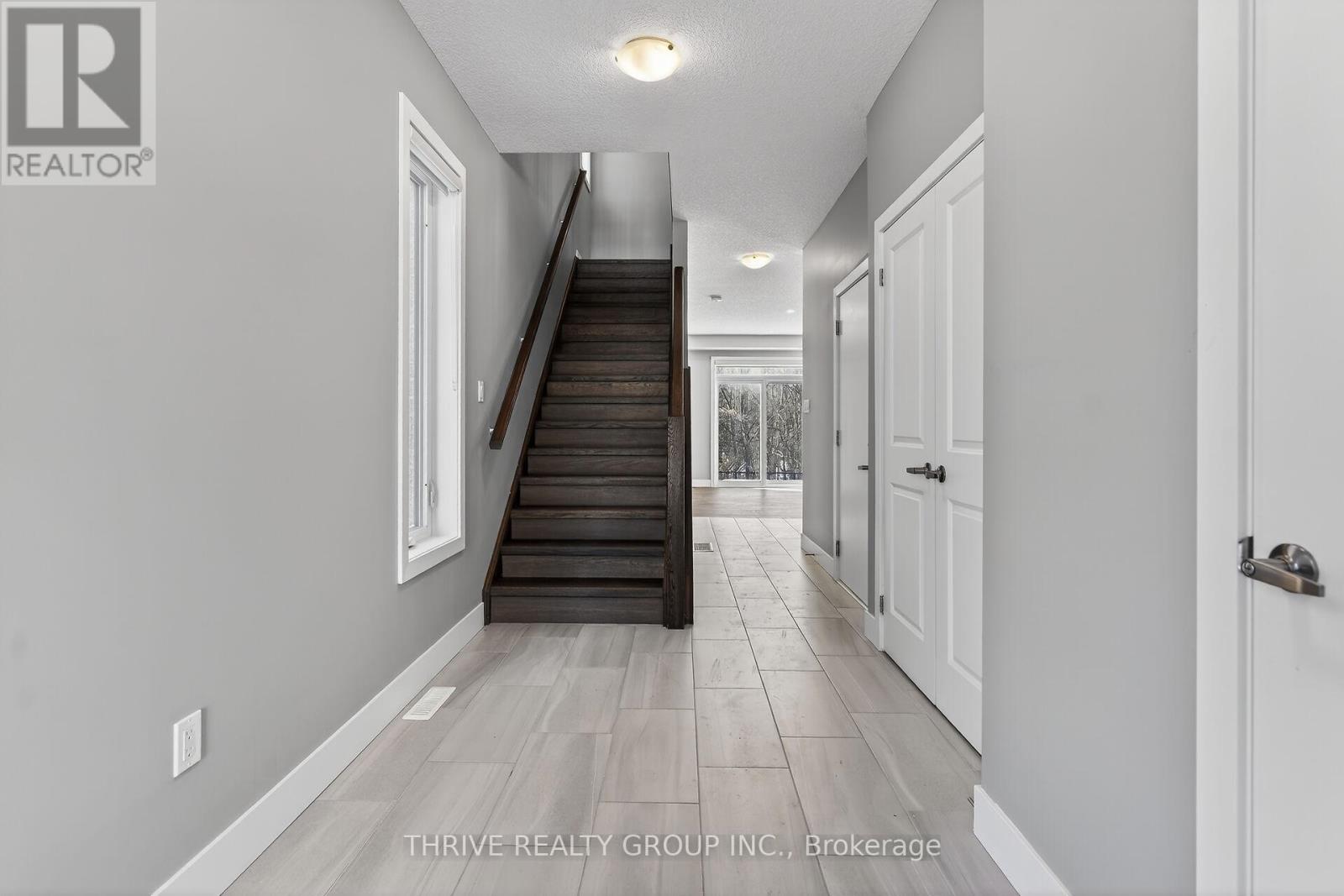 1998 Evans Boulevard, London South, Ontario  N6M 0J7 - Photo 5 - X12711018