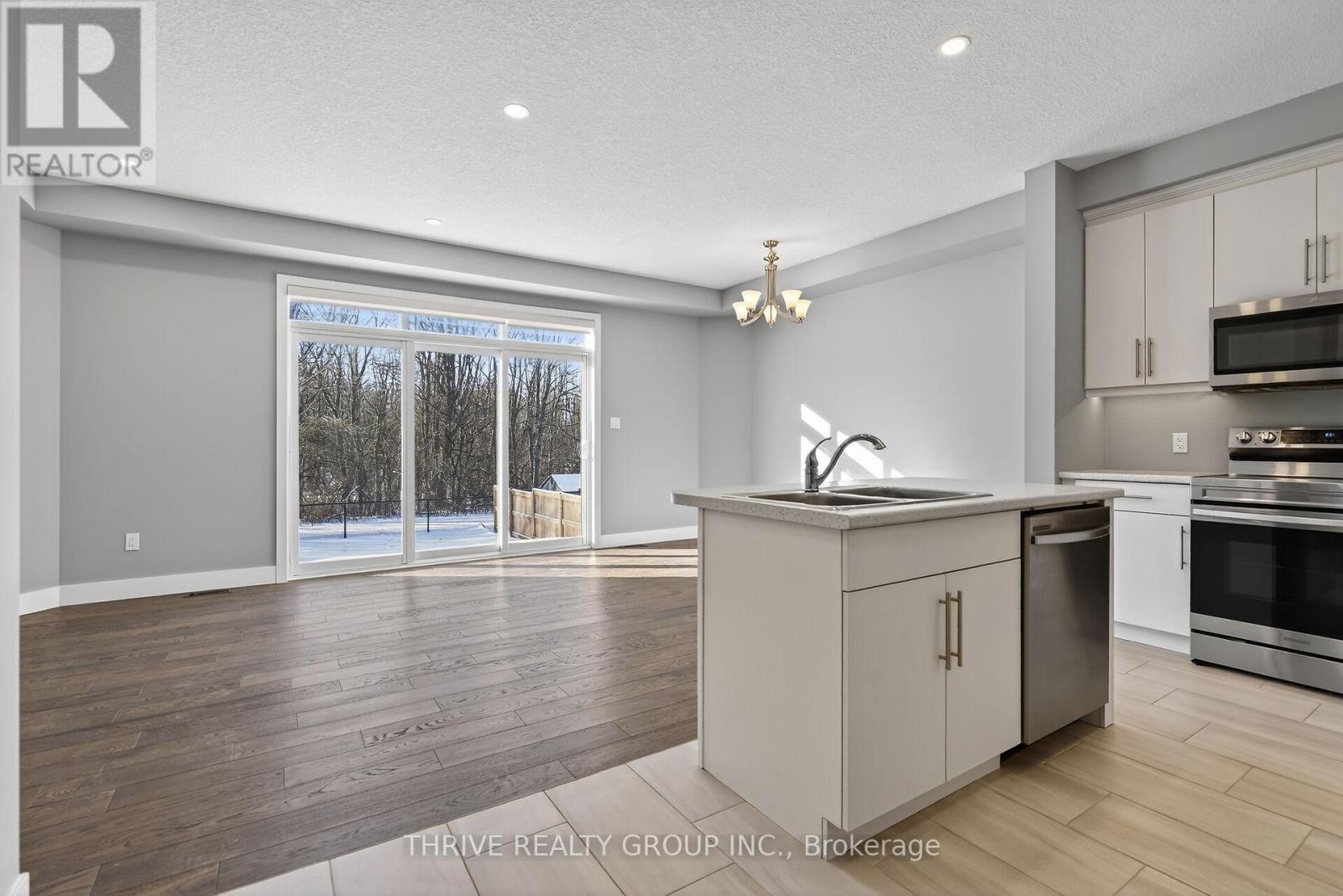 1998 Evans Boulevard, London South, Ontario  N6M 0J7 - Photo 6 - X12711018