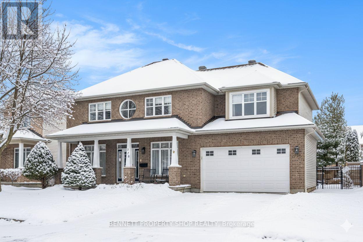 578 Devonwood Circle, Ottawa, Ontario  K1T 4E6 - Photo 2 - X12552242