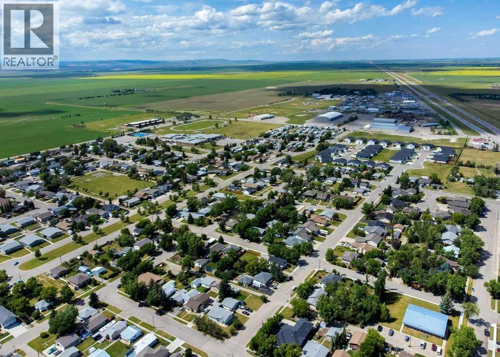 5223 3 Street W, Claresholm, Alberta  T0L 0T0 - Photo 45 - A2264489