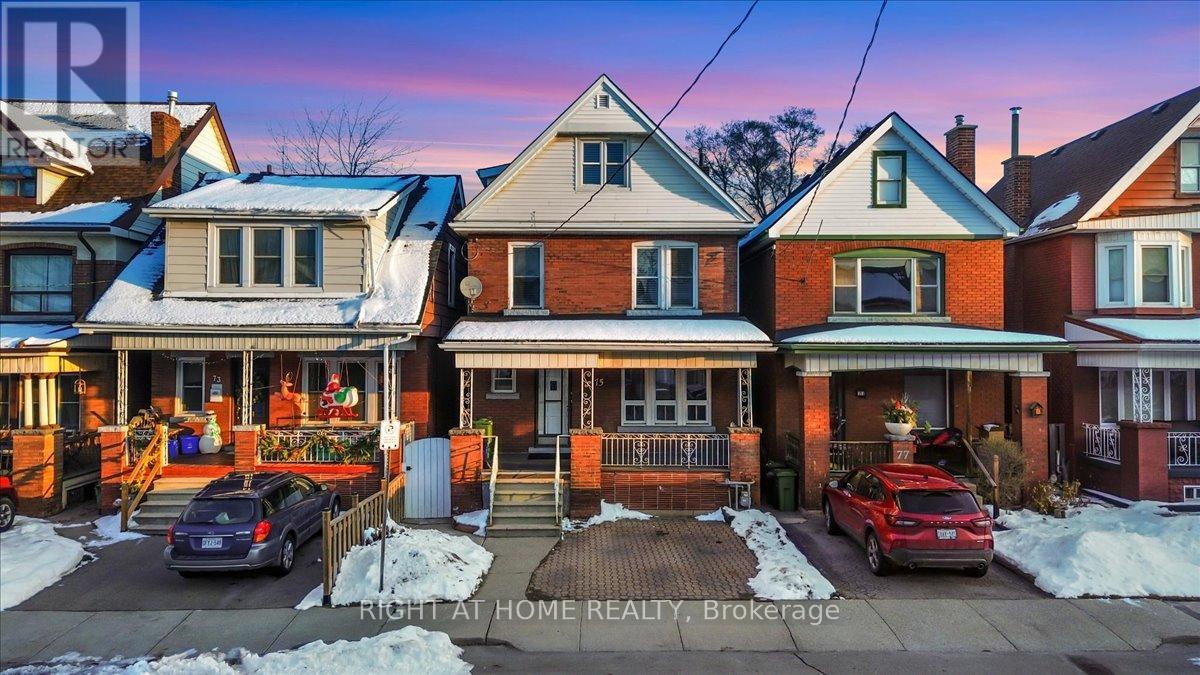 75 Somerset Avenue, Hamilton, Ontario  L8L 2L6 - Photo 2 - X12716094