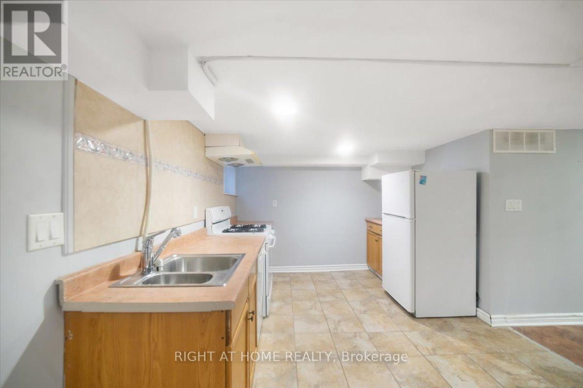 75 Somerset Avenue, Hamilton, Ontario  L8L 2L6 - Photo 27 - X12716094