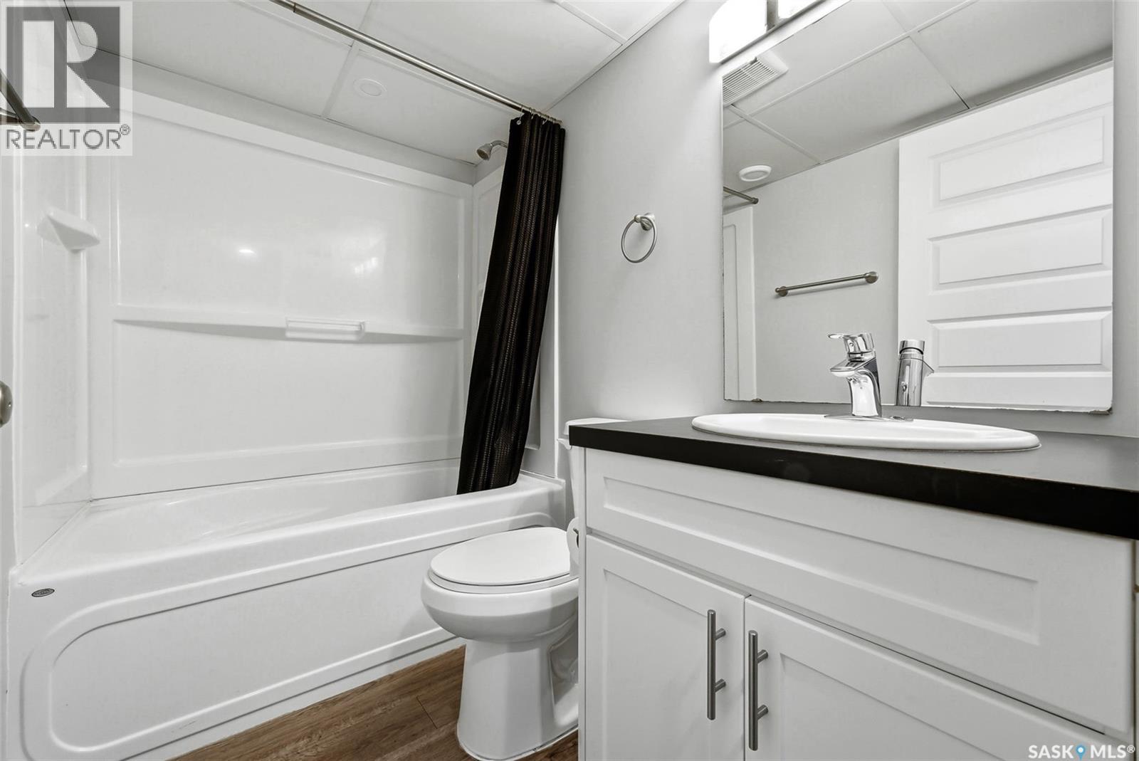 44 Falcon Bay, Regina, Saskatchewan  S4S 4L9 - Photo 25 - SK027137