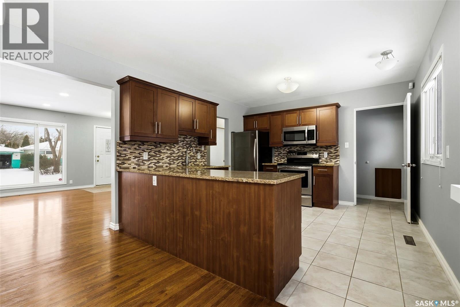 44 Falcon Bay, Regina, Saskatchewan  S4S 4L9 - Photo 7 - SK027137