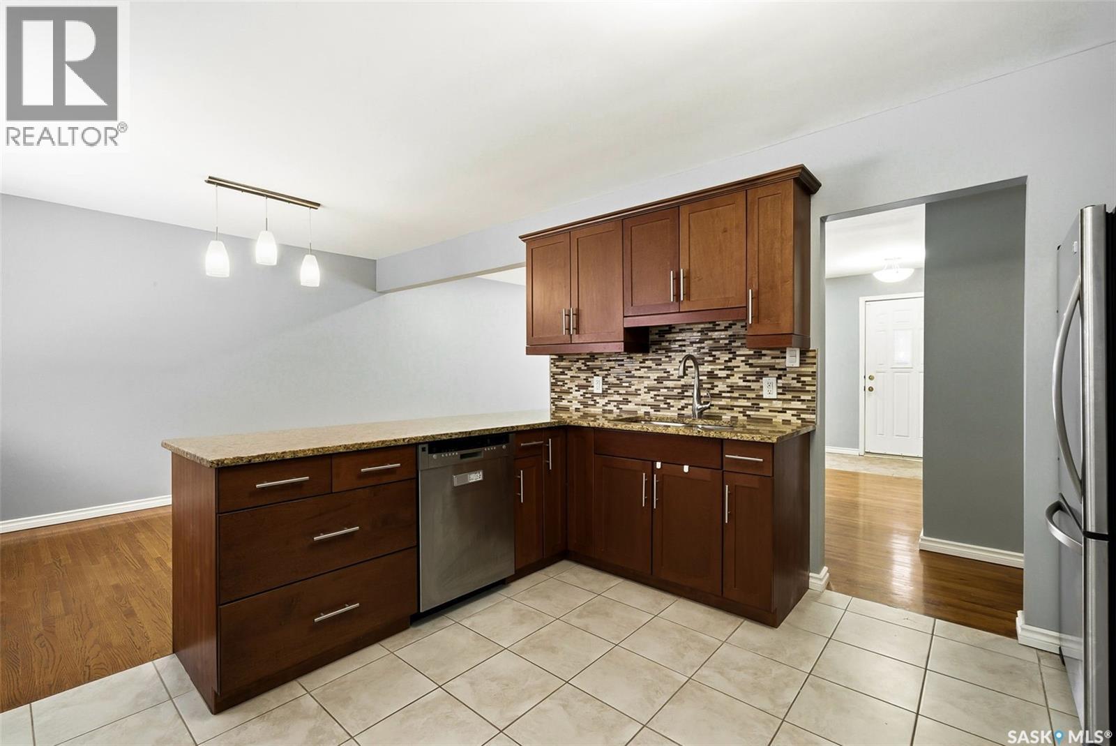 44 Falcon Bay, Regina, Saskatchewan  S4S 4L9 - Photo 8 - SK027137