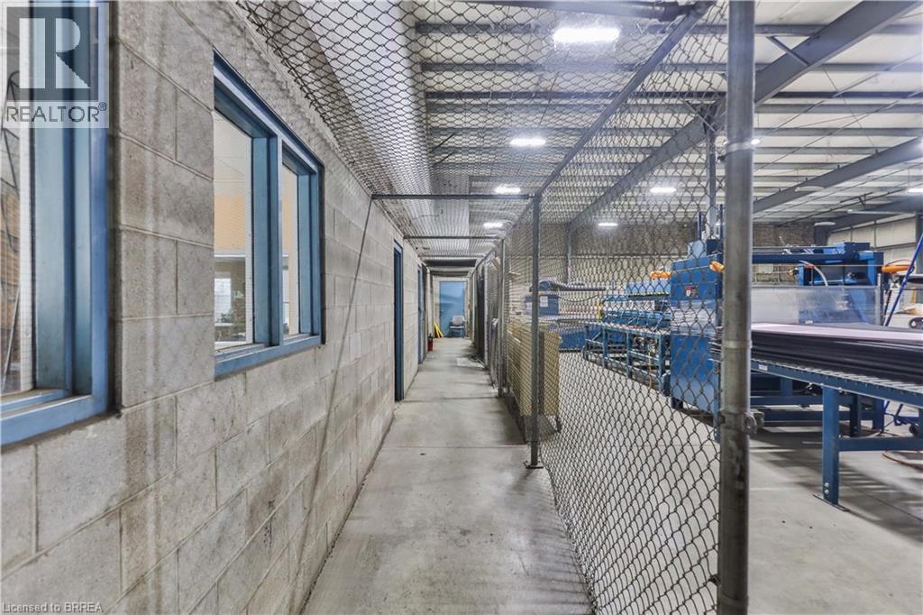 35 Sharp Road, Brantford, Ontario  N3T 5L8 - Photo 23 - 40797865