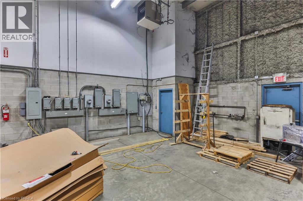 35 Sharp Road, Brantford, Ontario  N3T 5L8 - Photo 29 - 40797865