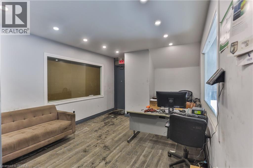 35 Sharp Road, Brantford, Ontario  N3T 5L8 - Photo 30 - 40797865