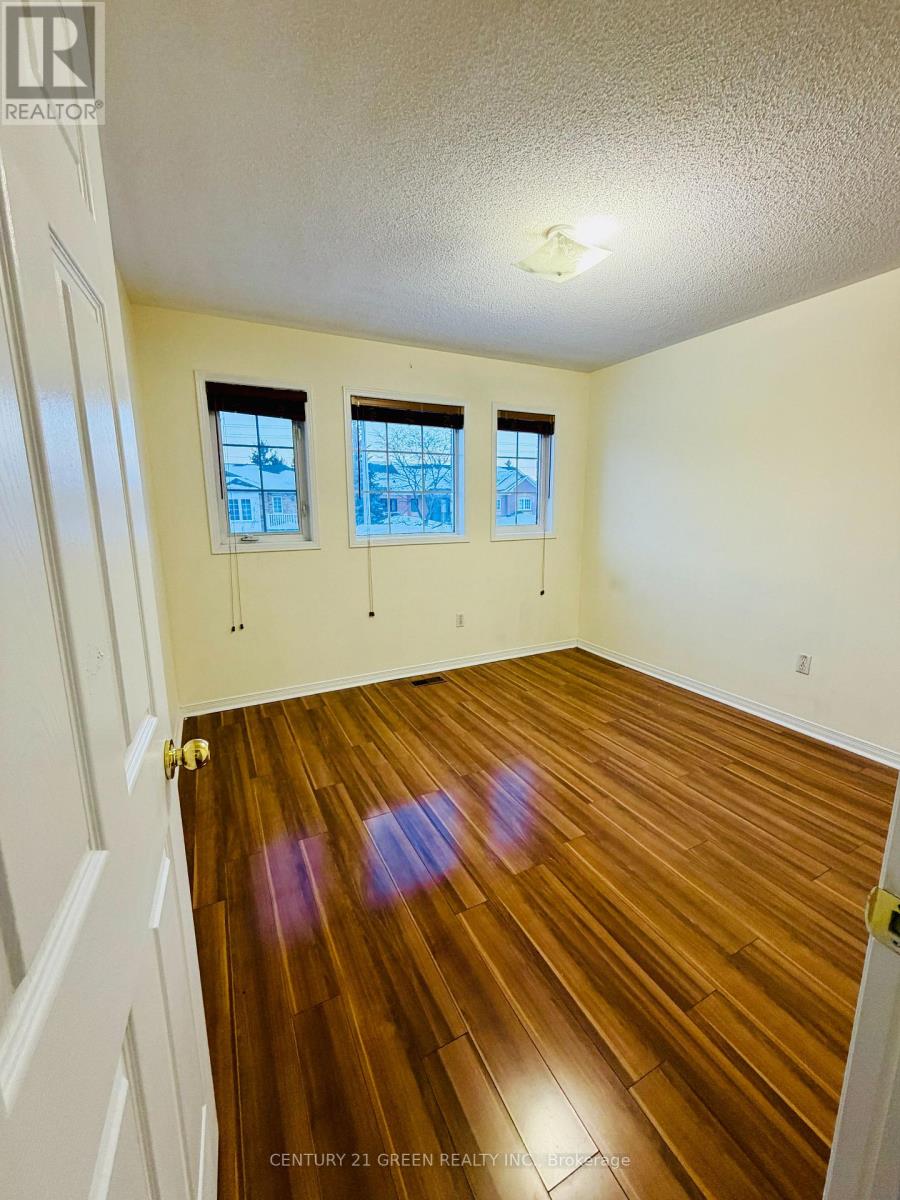 Main - 45 Seaside Circle, Brampton, Ontario  L6R 2G7 - Photo 17 - W12684748