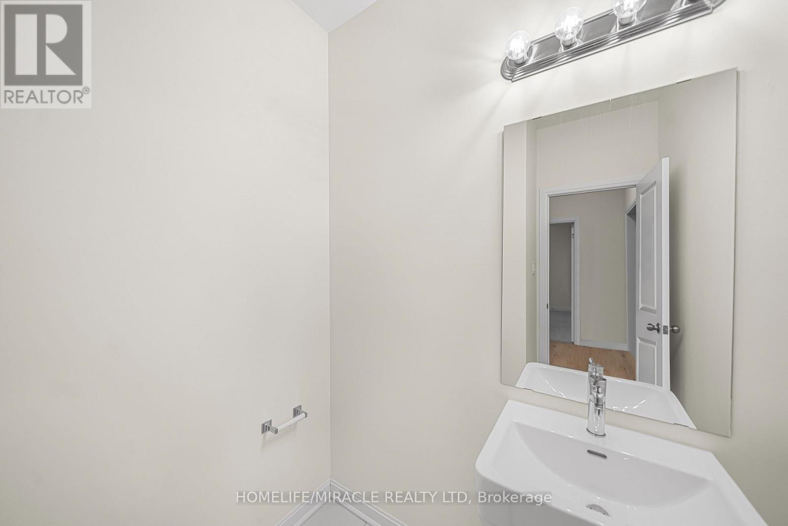 166 Country Club Drive, Loyalist, Ontario  K0H 1G0 - Photo 39 - X12715512