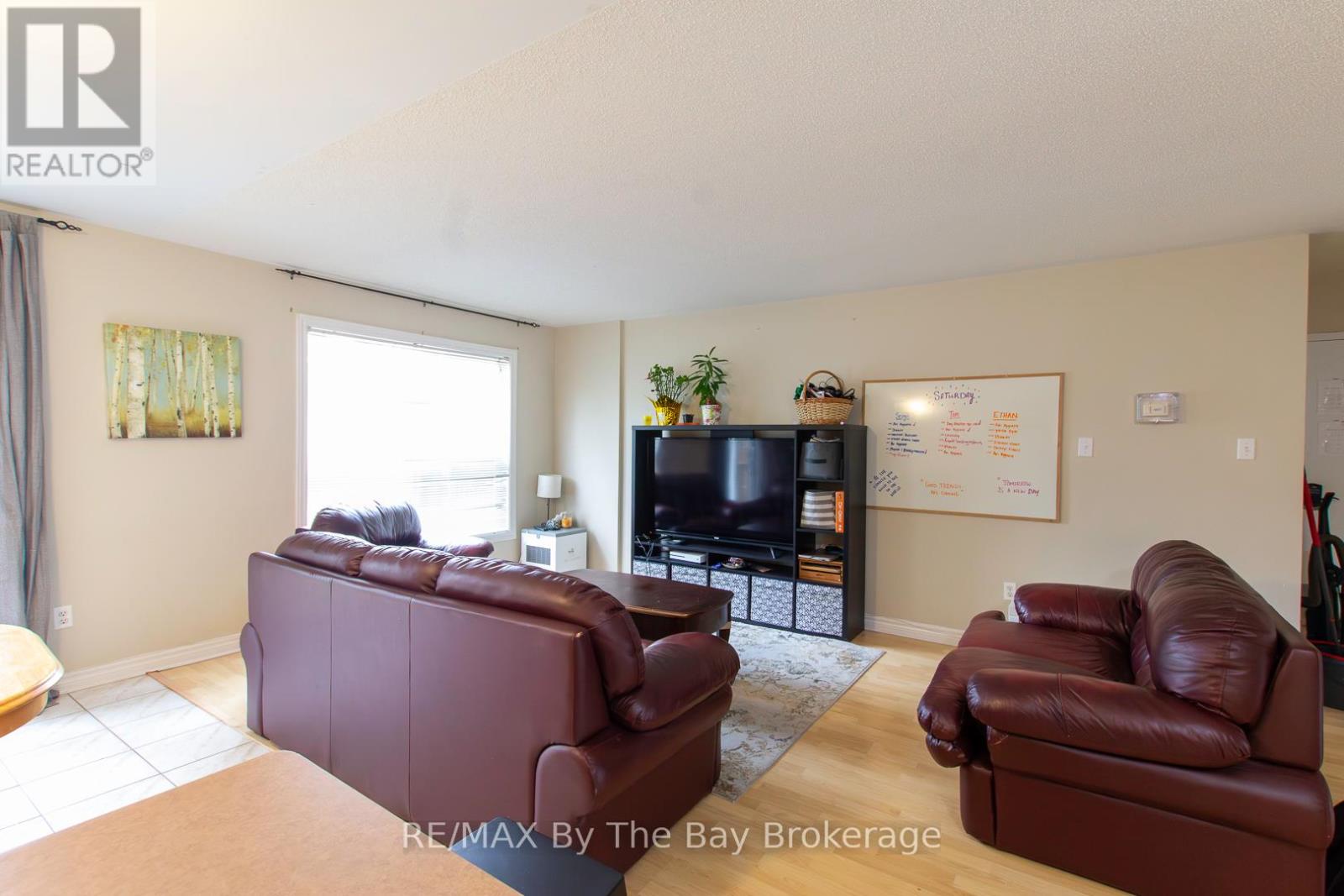 48 Rose Valley Way, Wasaga Beach, Ontario L9Z 3C4 - Photo 5 - S12716154