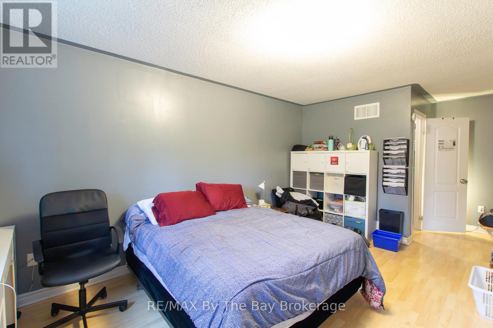 48 Rose Valley Way, Wasaga Beach, Ontario L9Z 3C4 - Photo 7 - S12716154