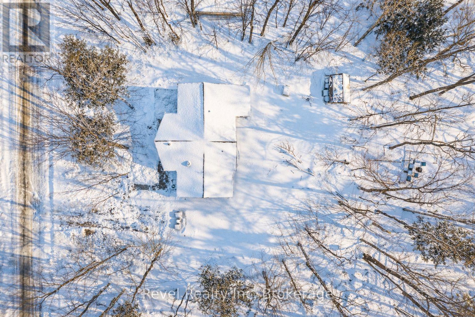 8 Manitou Crescent, Tiny, Ontario L9M 0C6 - Photo 15 - S12716196