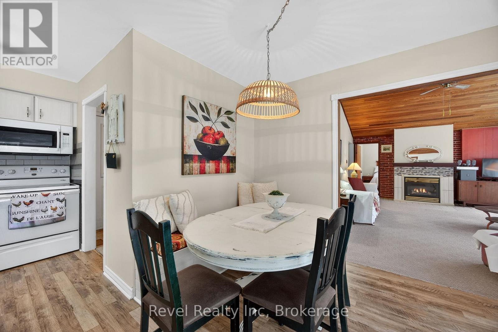 8 Manitou Crescent, Tiny, Ontario L9M 0C6 - Photo 6 - S12716196