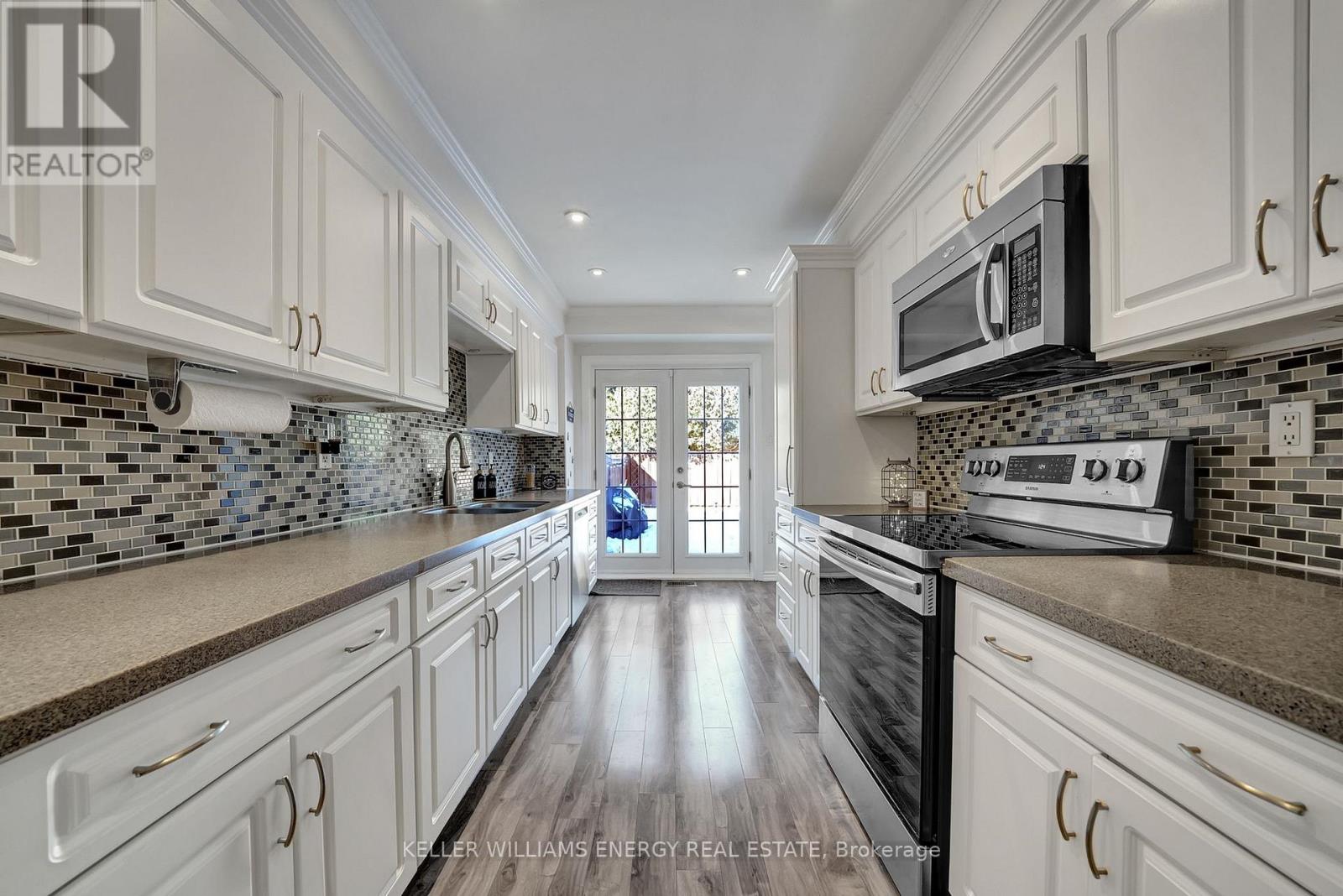 16 Creekwood Crescent, Whitby, Ontario L1R 2K3 - Photo 19 - E12716216