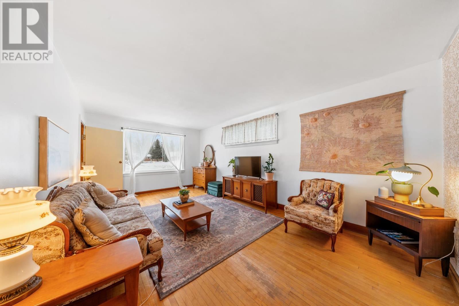 63 Riverview Ave, Sault Ste. Marie, Ontario P6A 3X8 - Photo 9 - SM260133