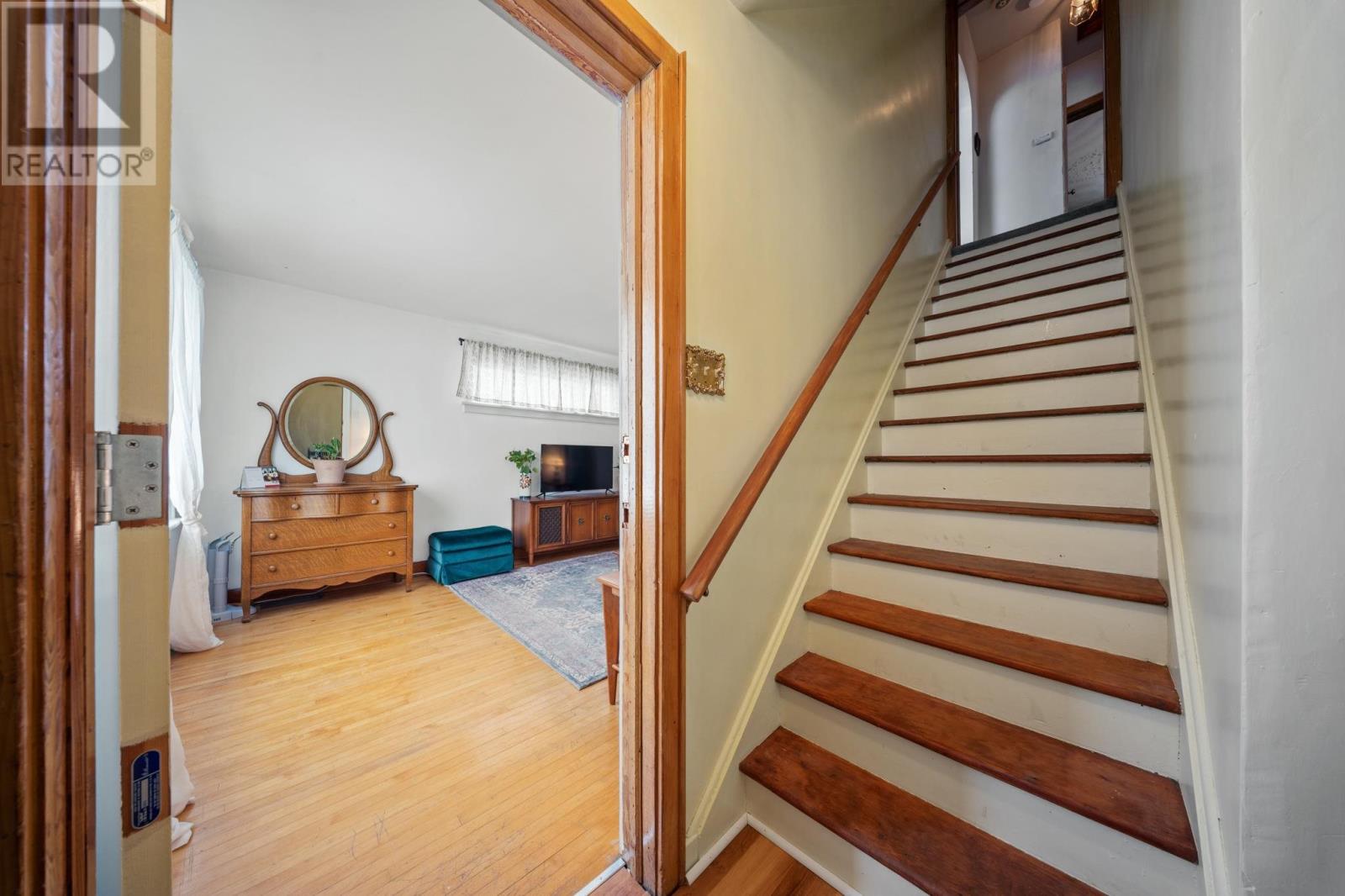 63 Riverview Ave, Sault Ste. Marie, Ontario P6A 3X8 - Photo 5 - SM260133