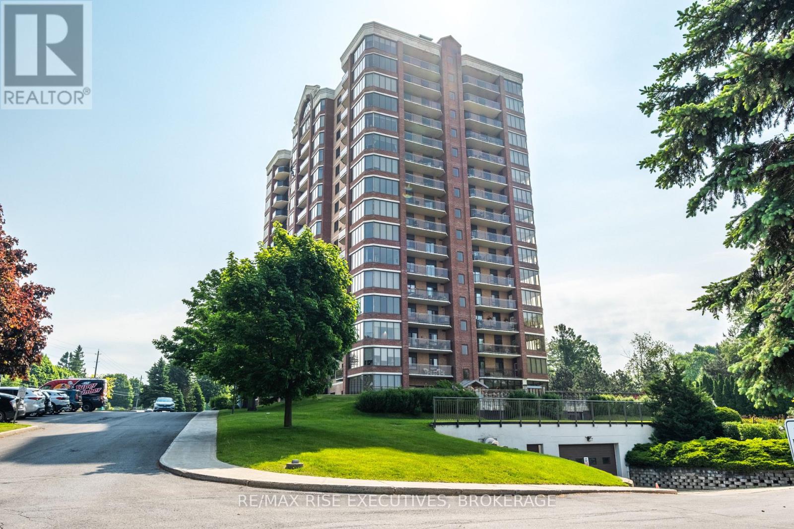 102 - 1000 King Street W, Kingston, Ontario  K7M 8H3 - Photo 2 - X12716172