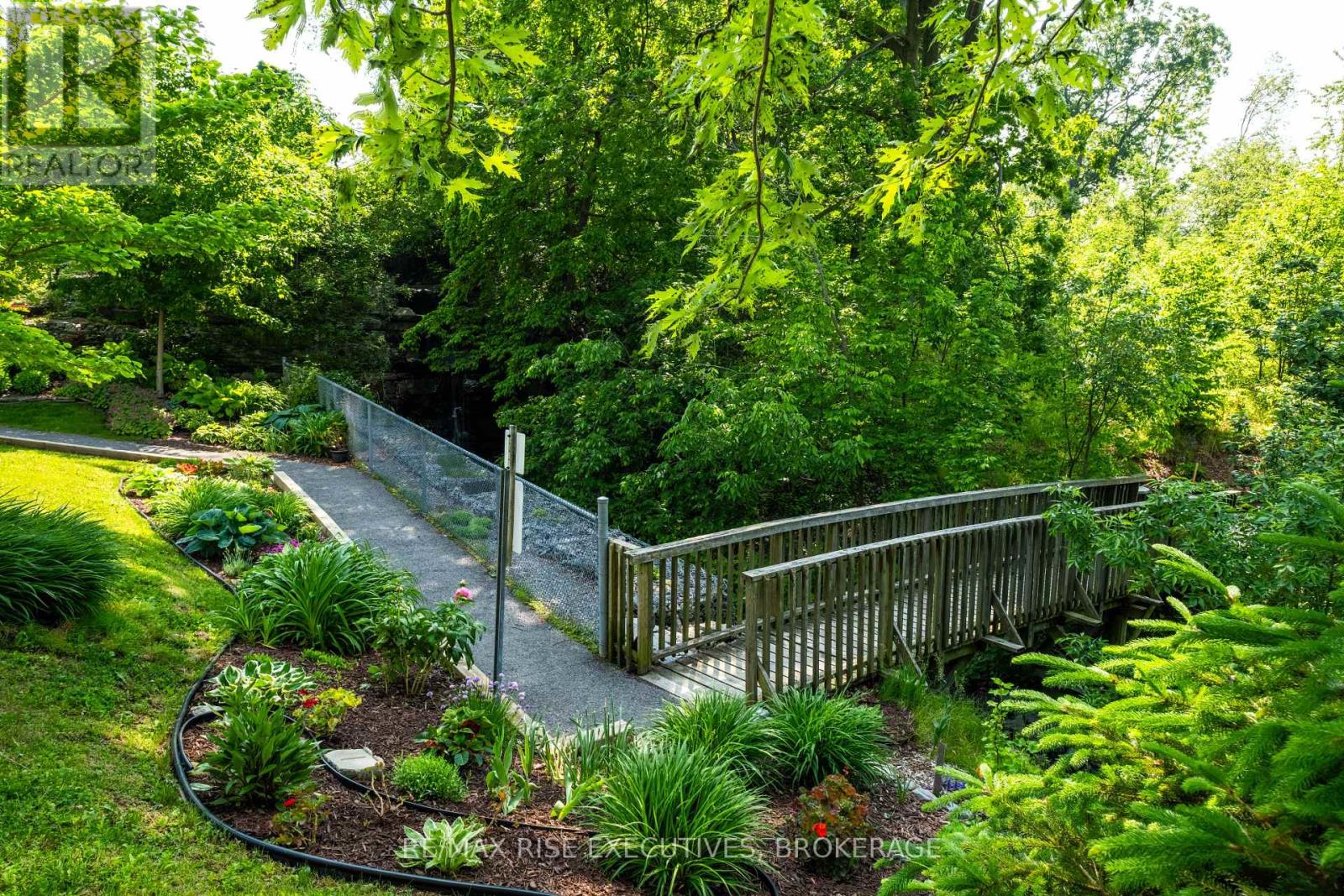 102 - 1000 King Street W, Kingston, Ontario  K7M 8H3 - Photo 6 - X12716172