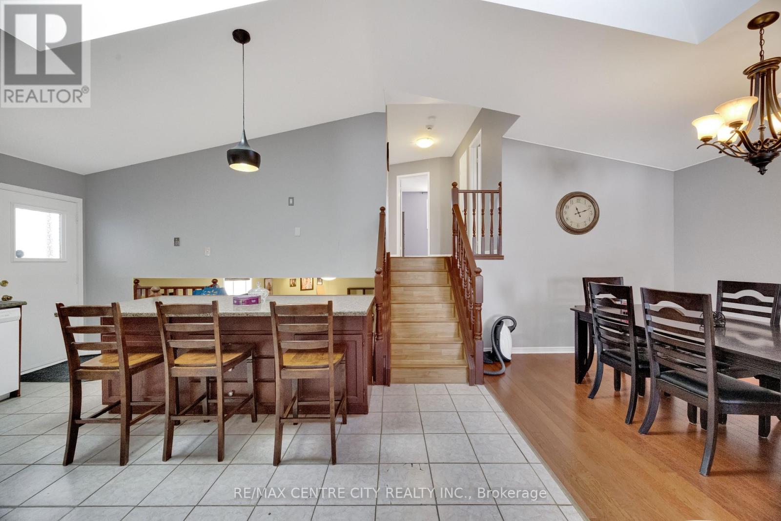 9 Gerald Crescent, London South, Ontario  N5Z 5A3 - Photo 12 - X12716160