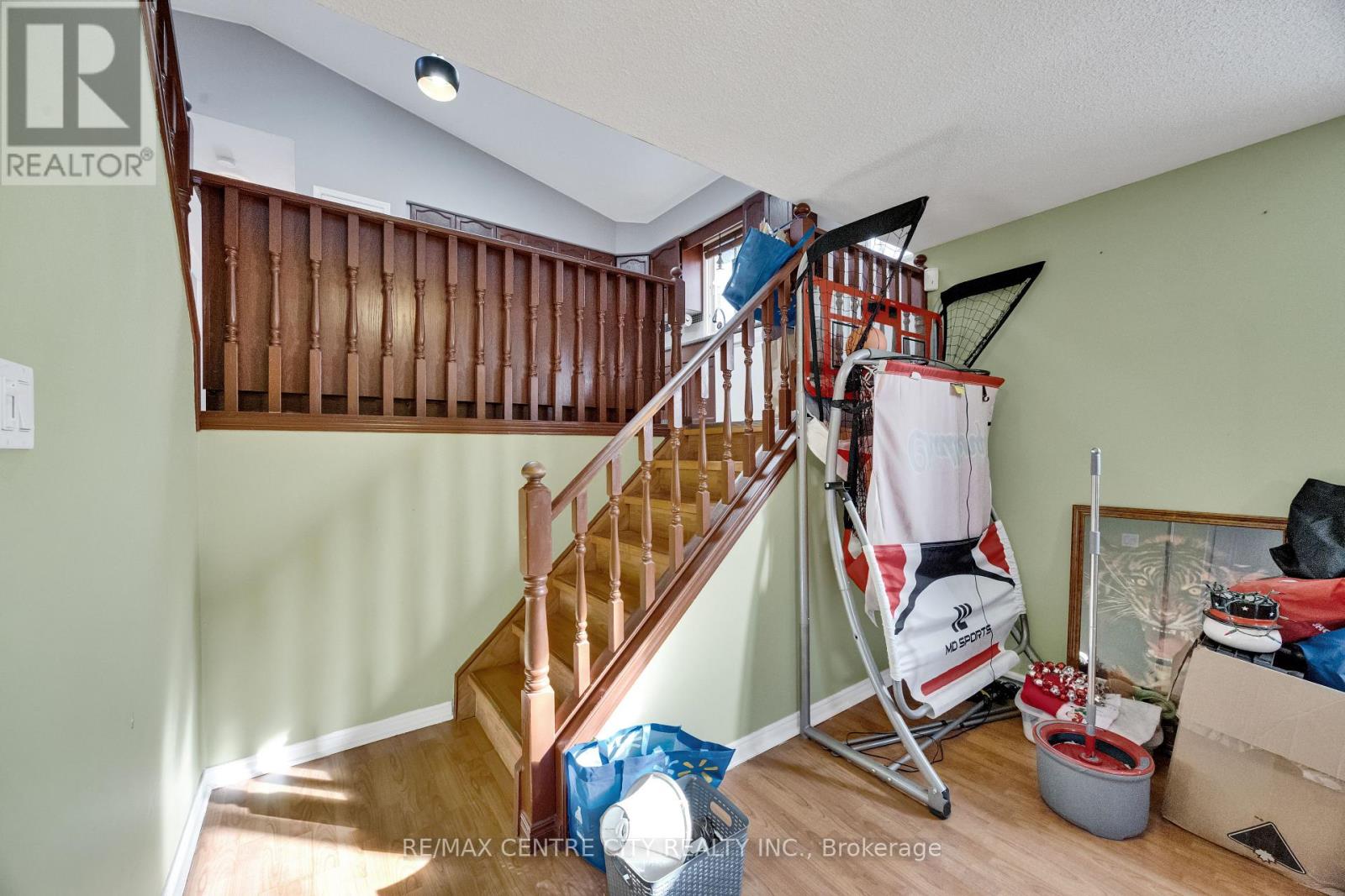 9 Gerald Crescent, London South, Ontario  N5Z 5A3 - Photo 31 - X12716160