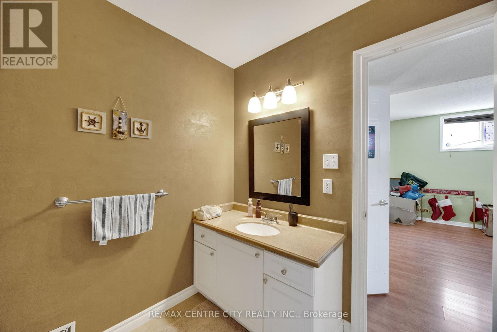 9 Gerald Crescent, London South, Ontario  N5Z 5A3 - Photo 39 - X12716160