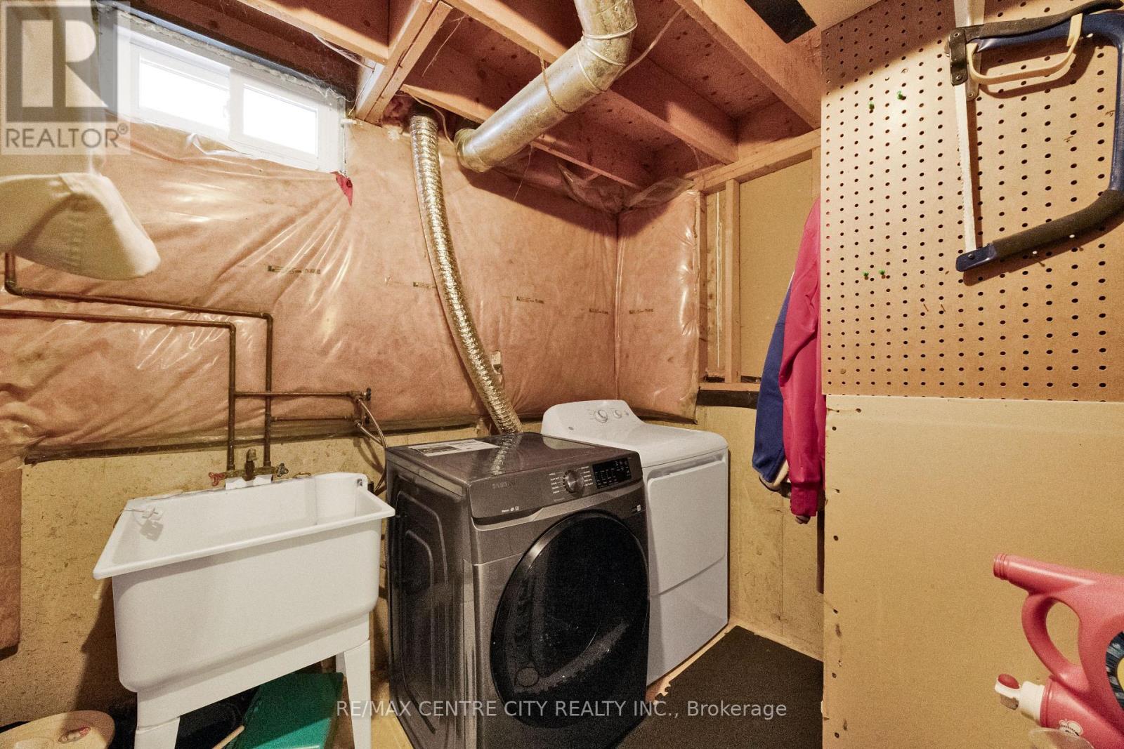 9 Gerald Crescent, London South, Ontario  N5Z 5A3 - Photo 44 - X12716160