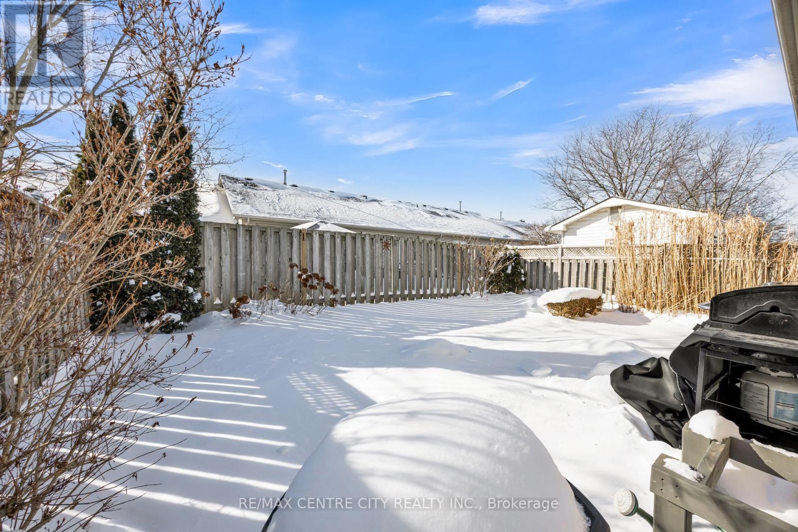 9 Gerald Crescent, London South, Ontario  N5Z 5A3 - Photo 45 - X12716160