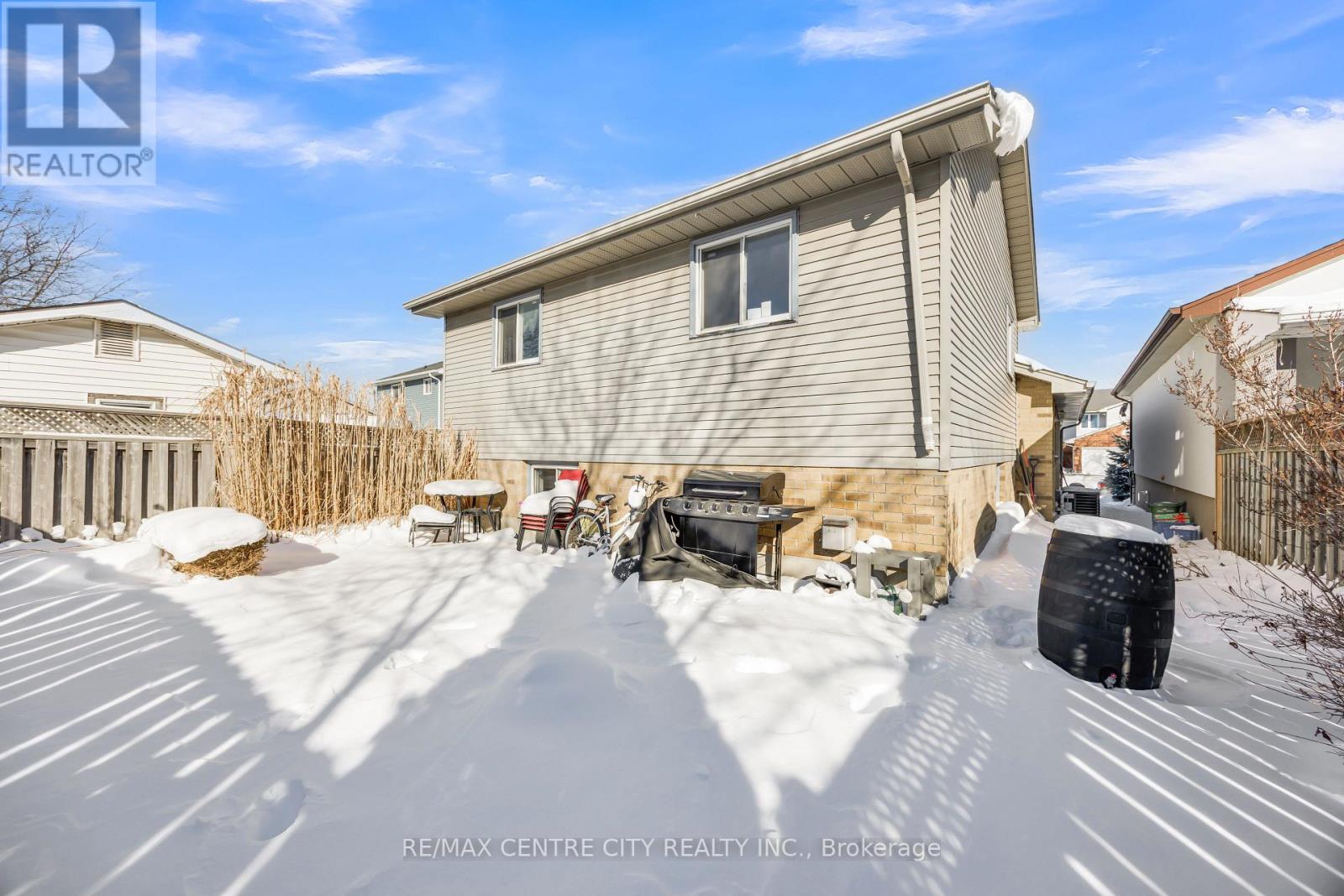 9 Gerald Crescent, London South, Ontario  N5Z 5A3 - Photo 46 - X12716160