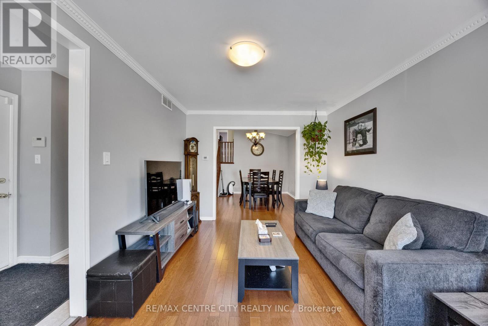 9 Gerald Crescent, London South, Ontario  N5Z 5A3 - Photo 8 - X12716160