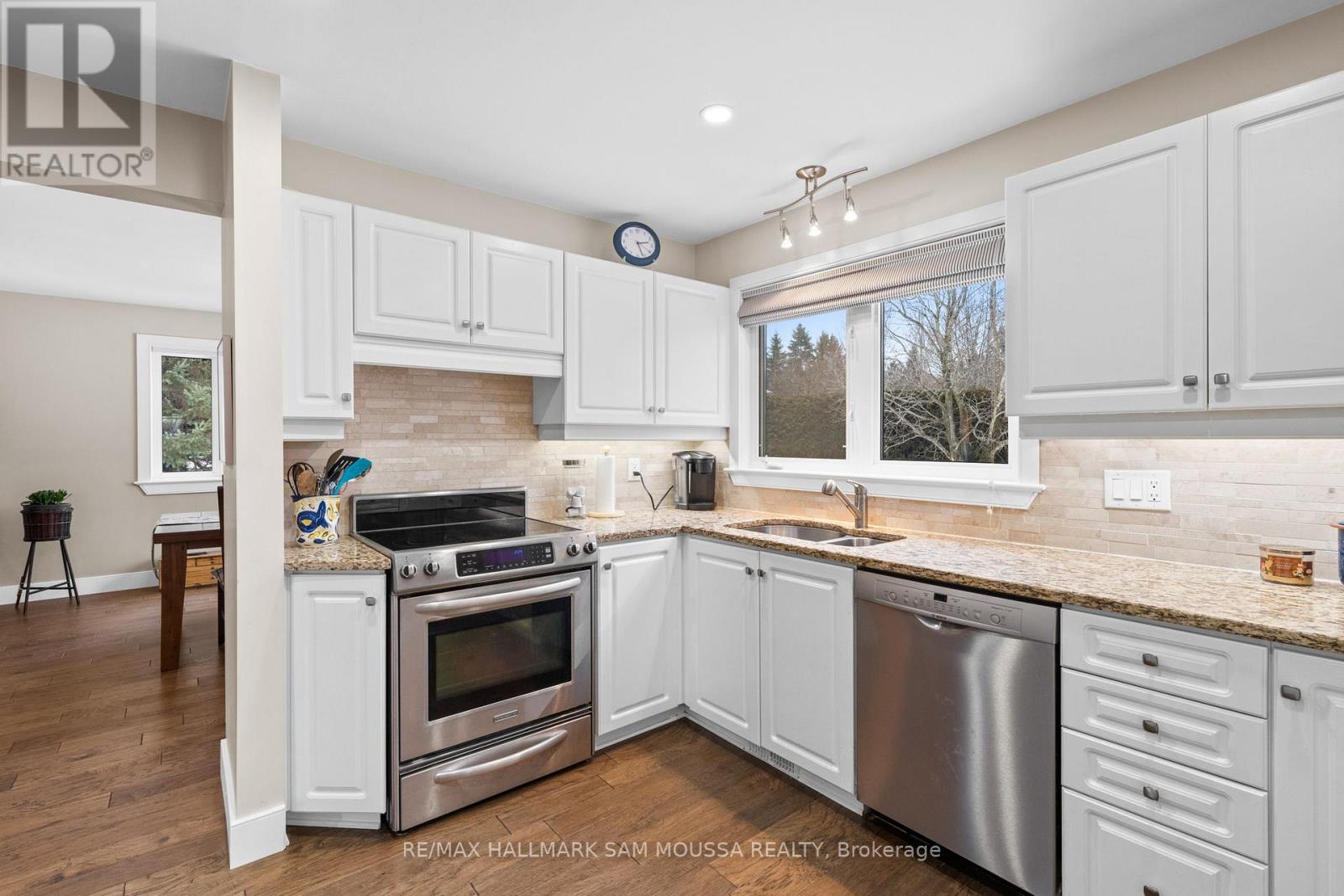 194 Robertlee Drive, Ottawa, Ontario  K0A 1L0 - Photo 12 - X12716192