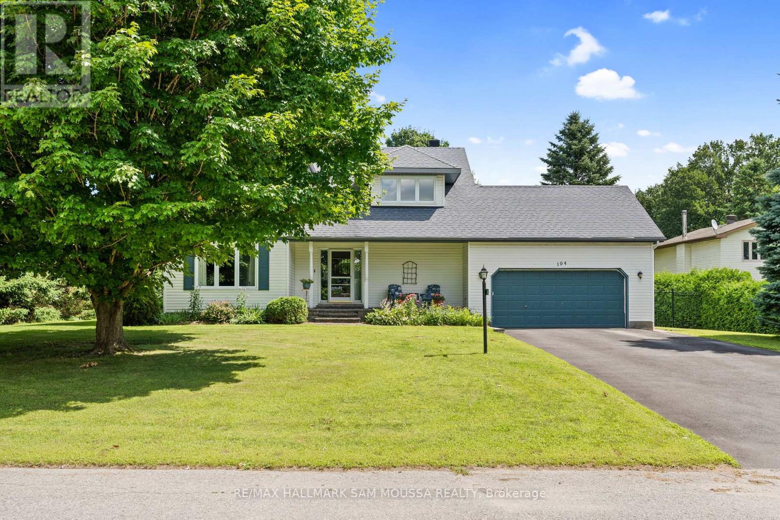 194 Robertlee Drive, Ottawa, Ontario  K0A 1L0 - Photo 2 - X12716192