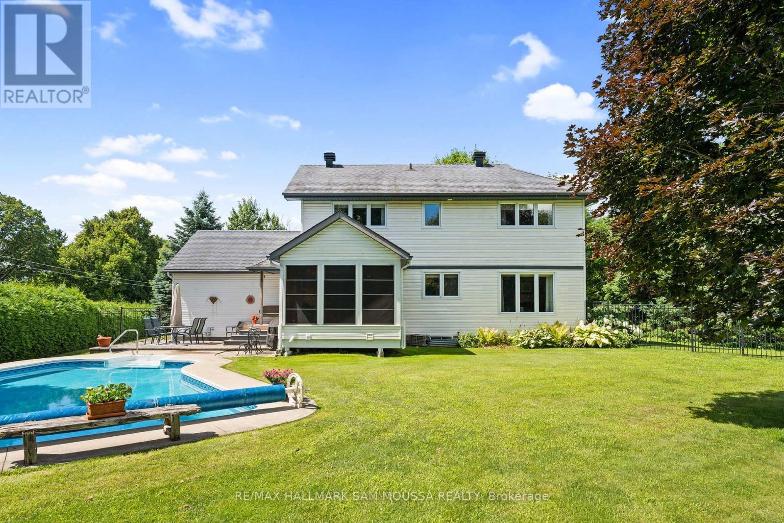 194 Robertlee Drive, Ottawa, Ontario  K0A 1L0 - Photo 39 - X12716192