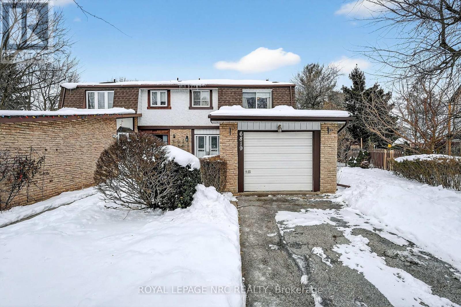 6819 Segovia Road, Mississauga, Ontario  L5N 1P1 - Photo 2 - W12716178