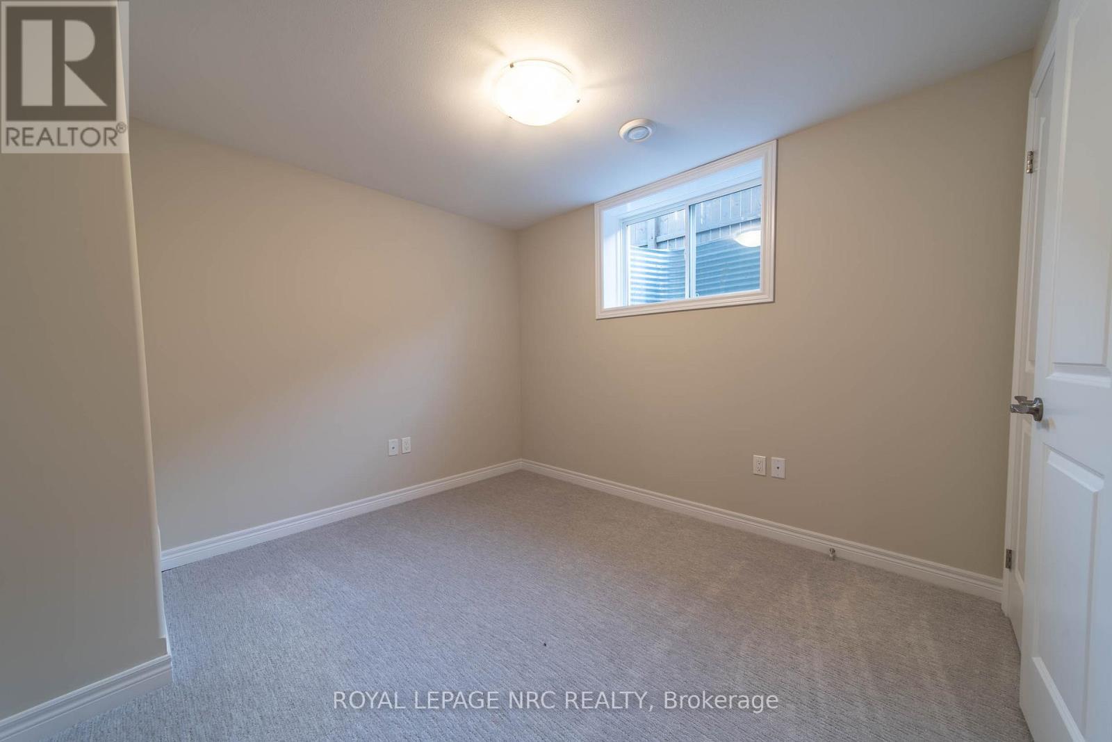 1217 Uppers Lane, Thorold, Ontario  L0S 1A0 - Photo 23 - X12716148