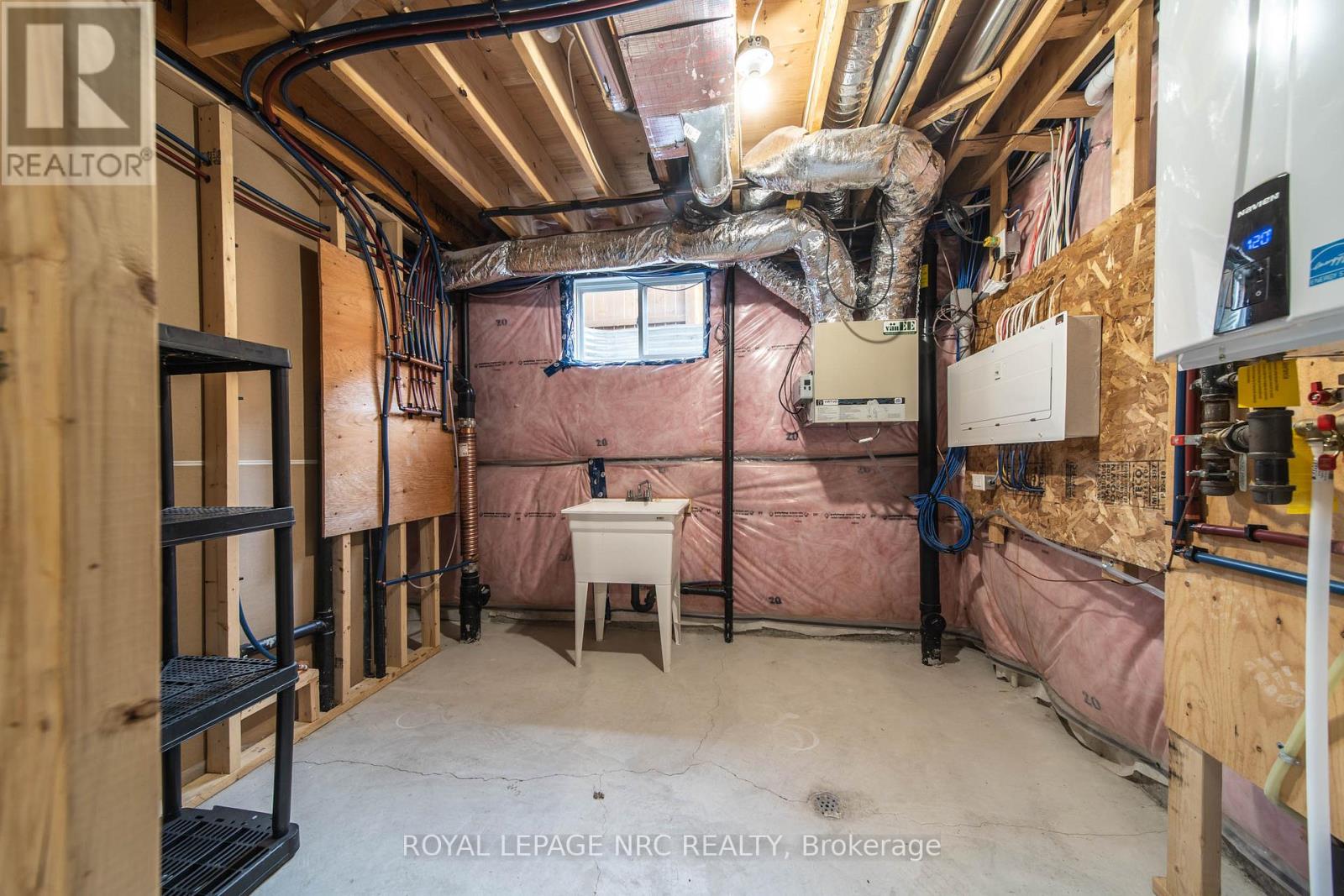 1217 Uppers Lane, Thorold, Ontario  L0S 1A0 - Photo 25 - X12716148