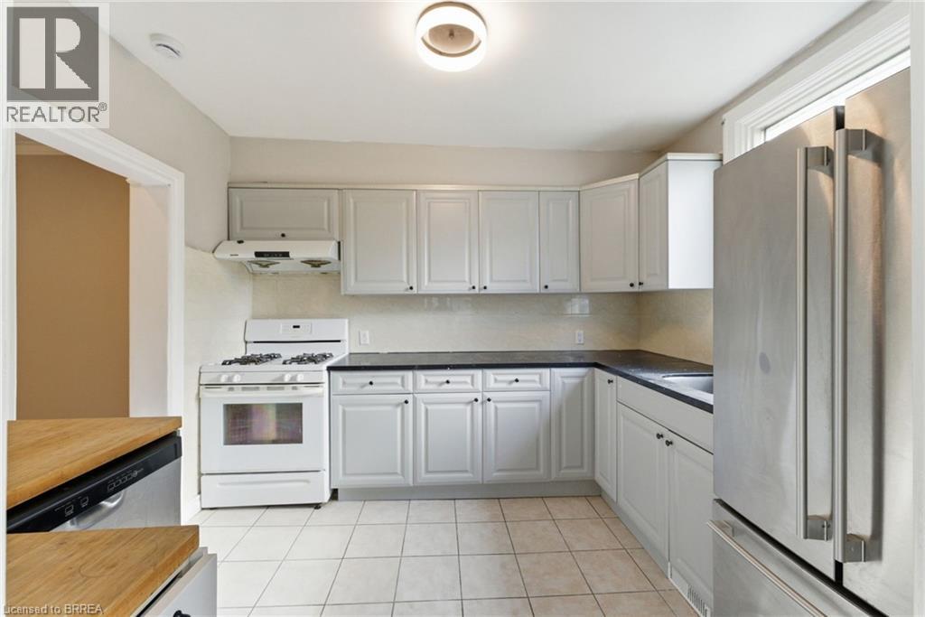 166 Beach Road, Hamilton, Ontario  L8L 4A5 - Photo 10 - 40799820