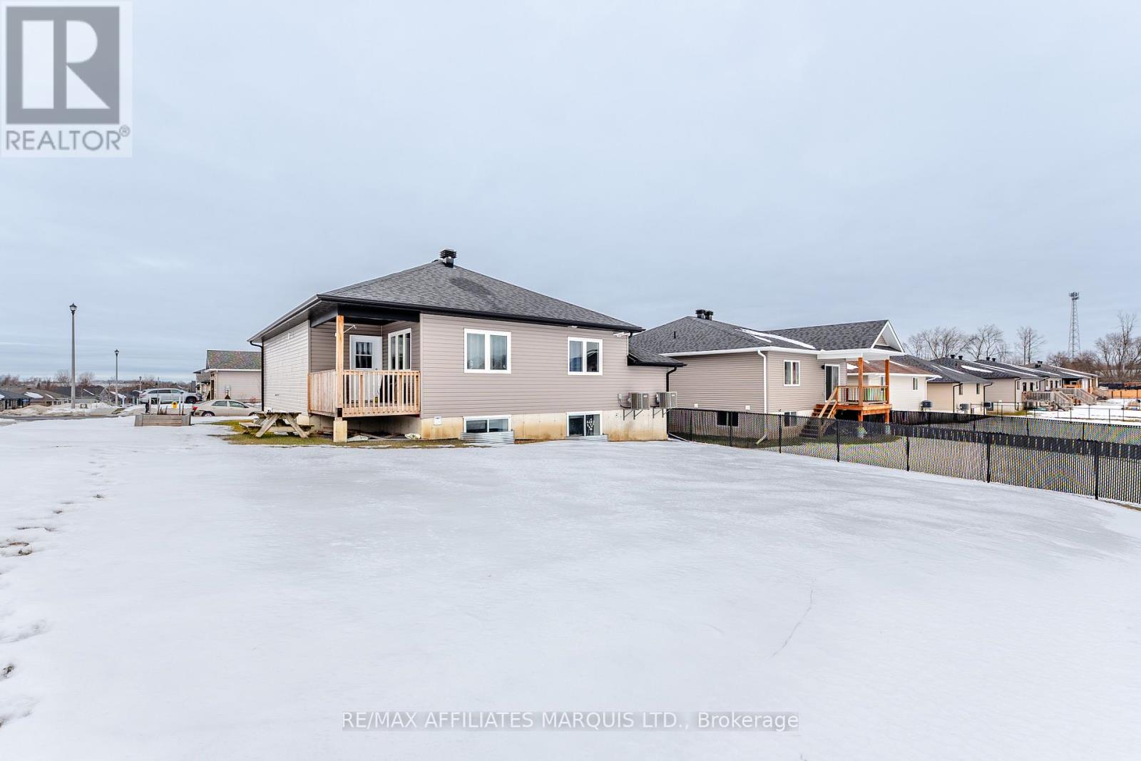 2459 Watson Crescent, Cornwall, Ontario  K6H 0H9 - Photo 4 - X12716248