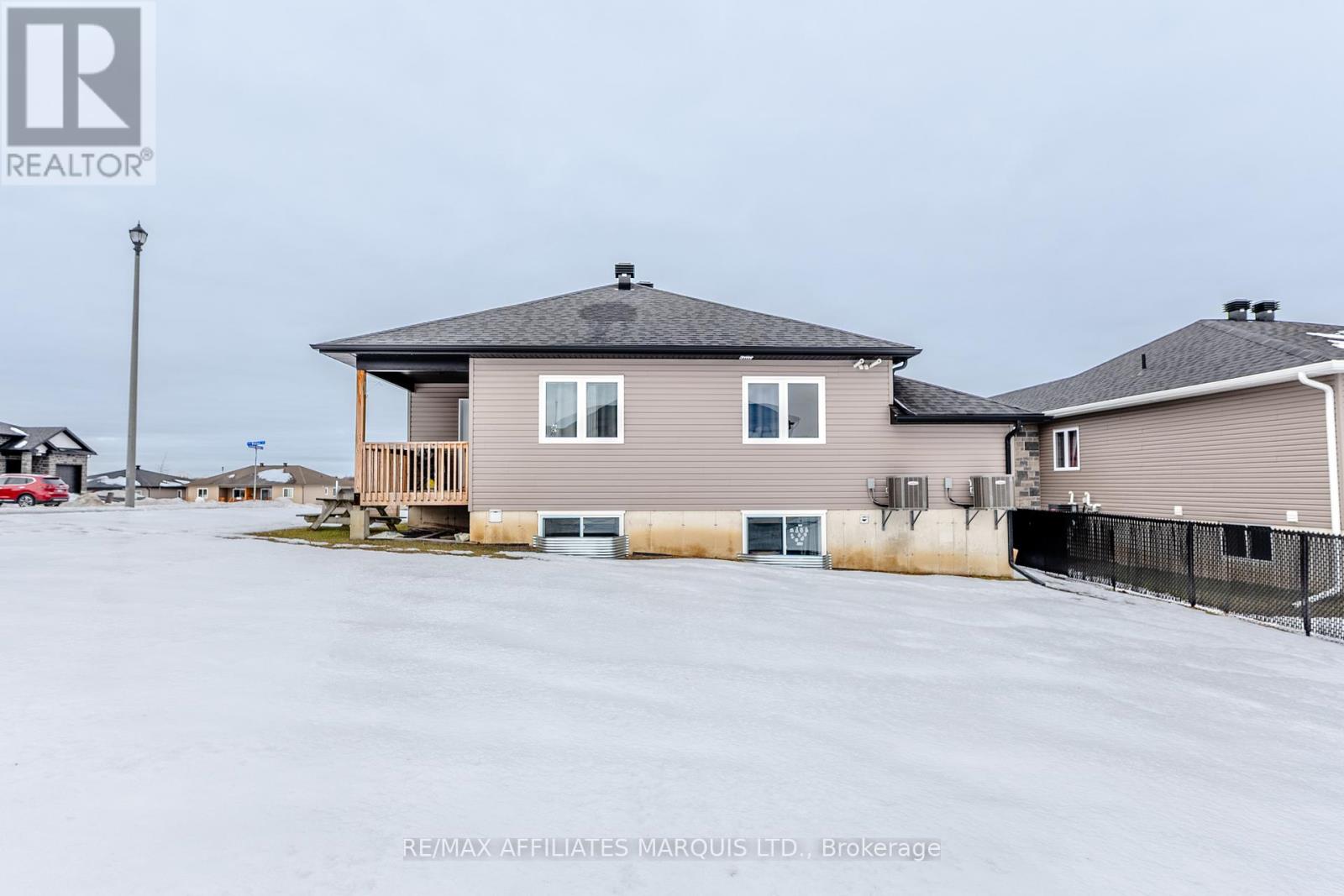 2459 Watson Crescent, Cornwall, Ontario  K6H 0H9 - Photo 5 - X12716248