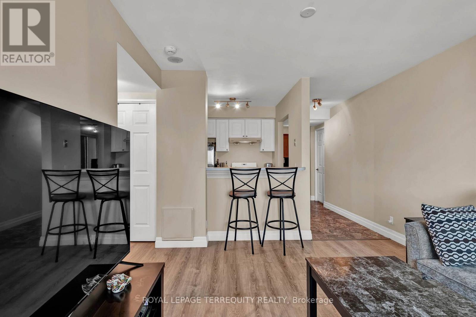 1215 - 1 Lee Centre Drive, Toronto, Ontario  M1H 3J2 - Photo 10 - E12716156