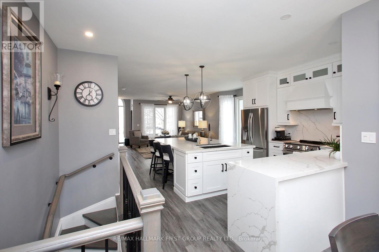 1010 Glenbourne Drive, Oshawa, Ontario  L1K 2P9 - Photo 12 - E12716164