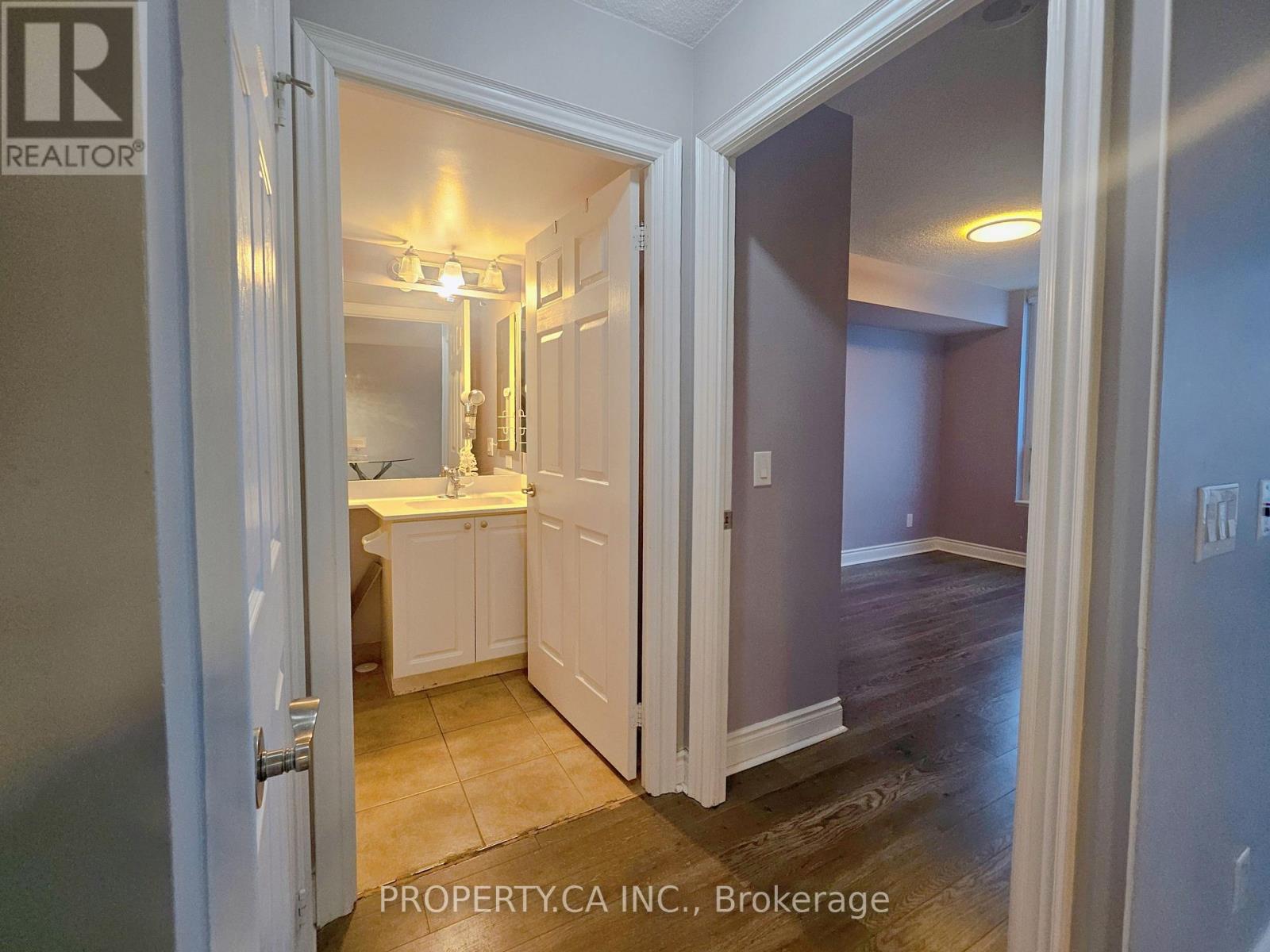 2127 - 25 Greenview Avenue, Toronto, Ontario  M2M 0A5 - Photo 21 - C12659484