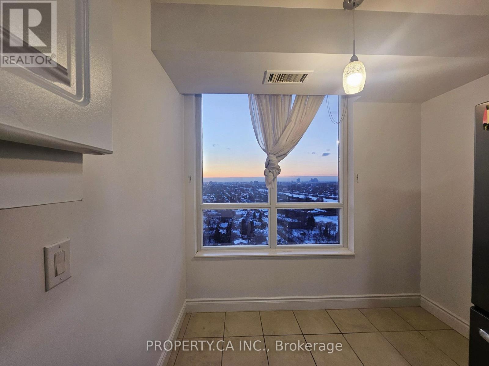 2127 - 25 Greenview Avenue, Toronto, Ontario  M2M 0A5 - Photo 43 - C12659484