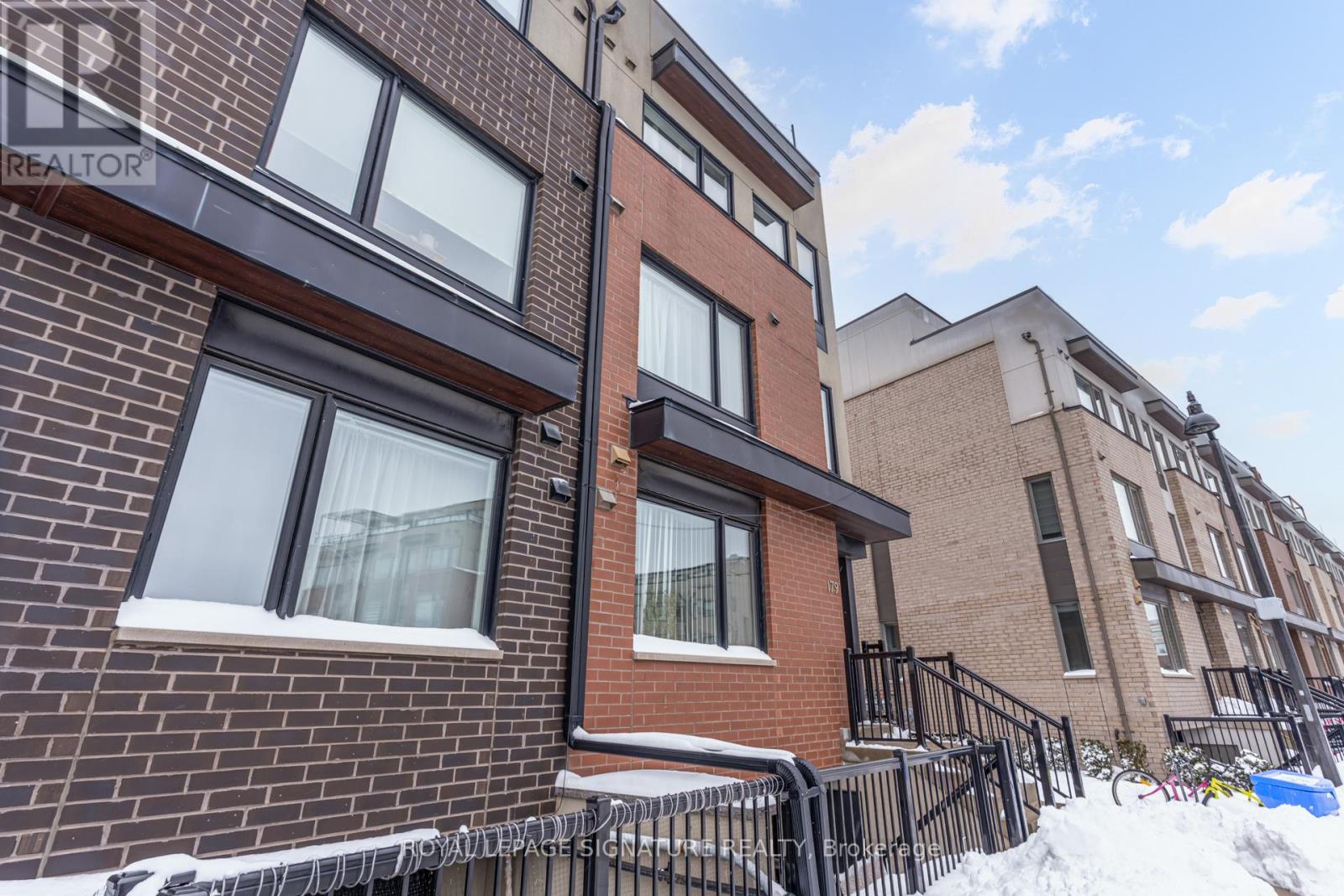 4 - 179 WILLIAM DUNCAN ROAD, Toronto, Ontario