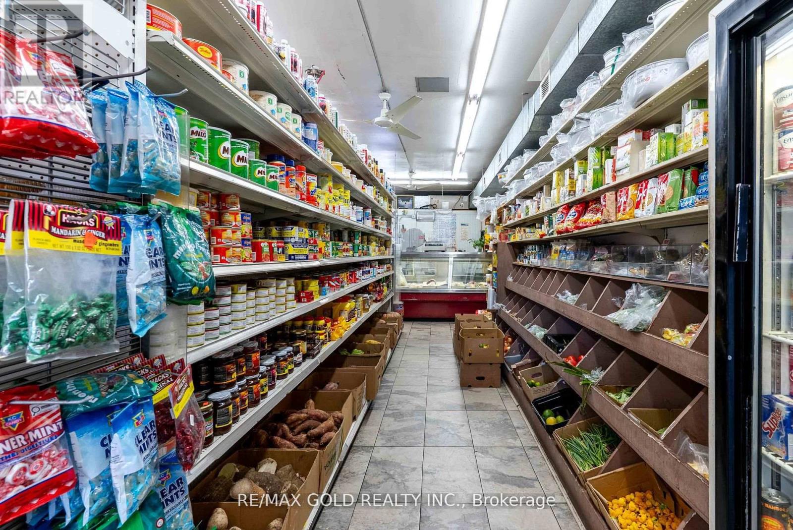 3061 Hurontario Street, Mississauga, Ontario  L5A 2G9 - Photo 5 - W12716124