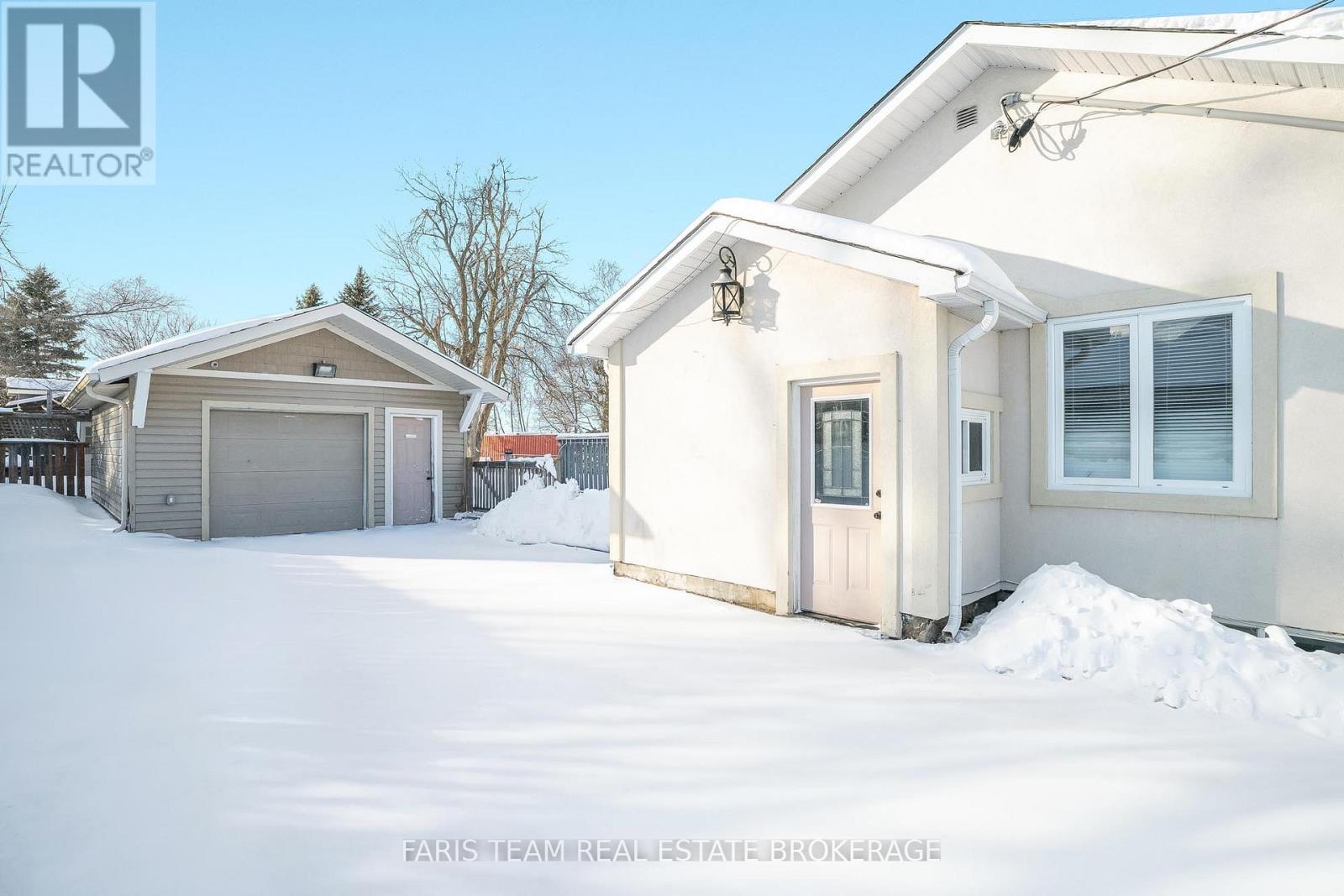 6950 Yonge Street, Innisfil, Ontario  L9S 4P2 - Photo 5 - N12716186