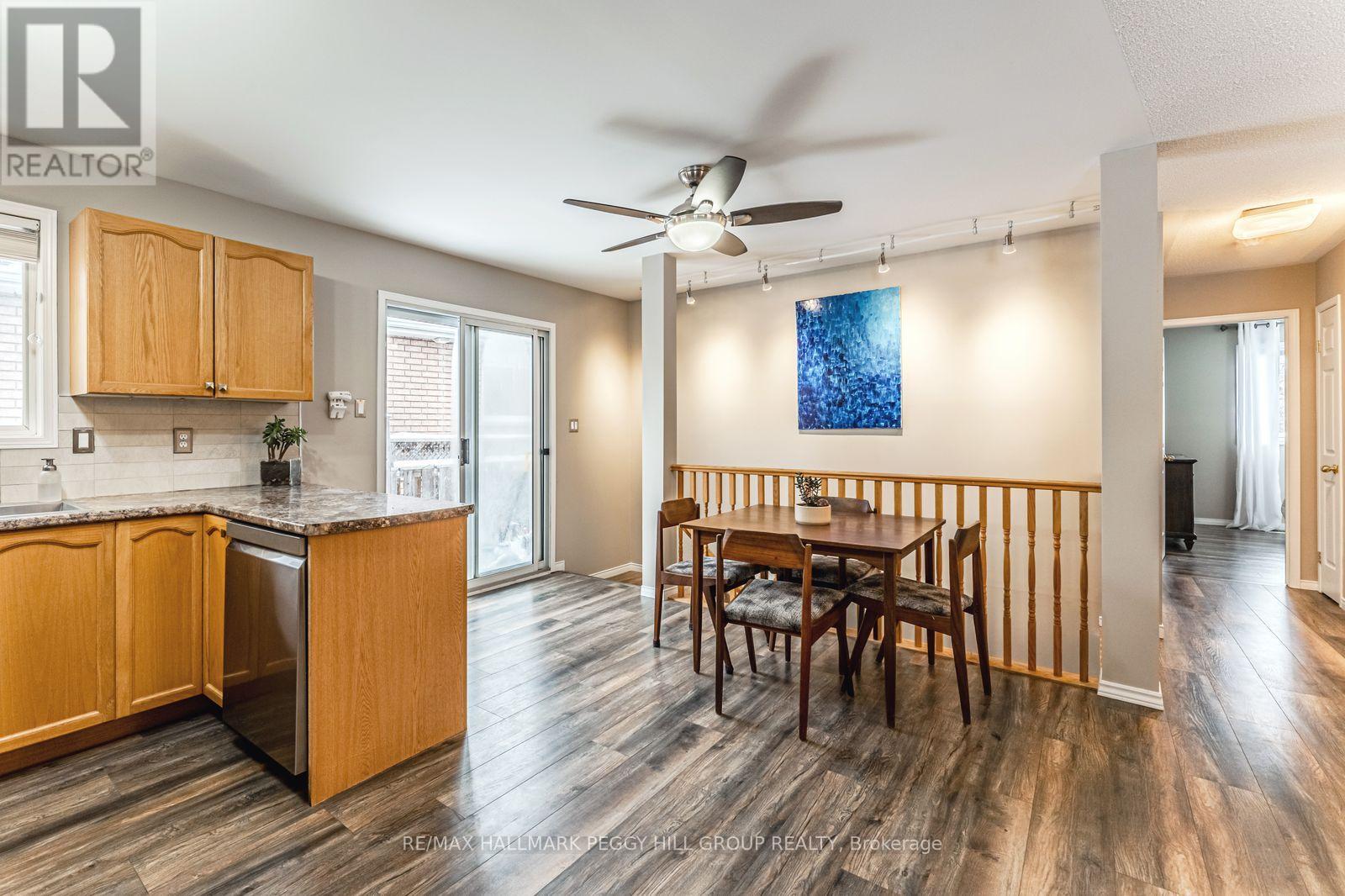 53 Butternut Drive, Barrie, Ontario  L4N 9Z8 - Photo 5 - S12716240