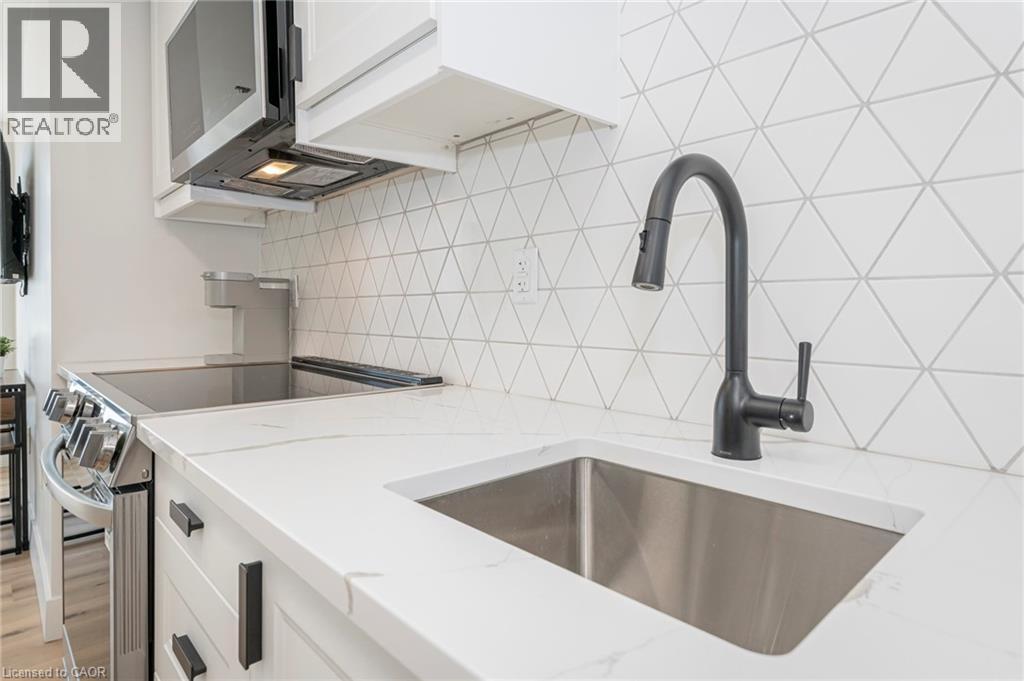 5 Wellington Street S Unit# 1403, Kitchener, Ontario  N2G 0E3 - Photo 7 - 40799625