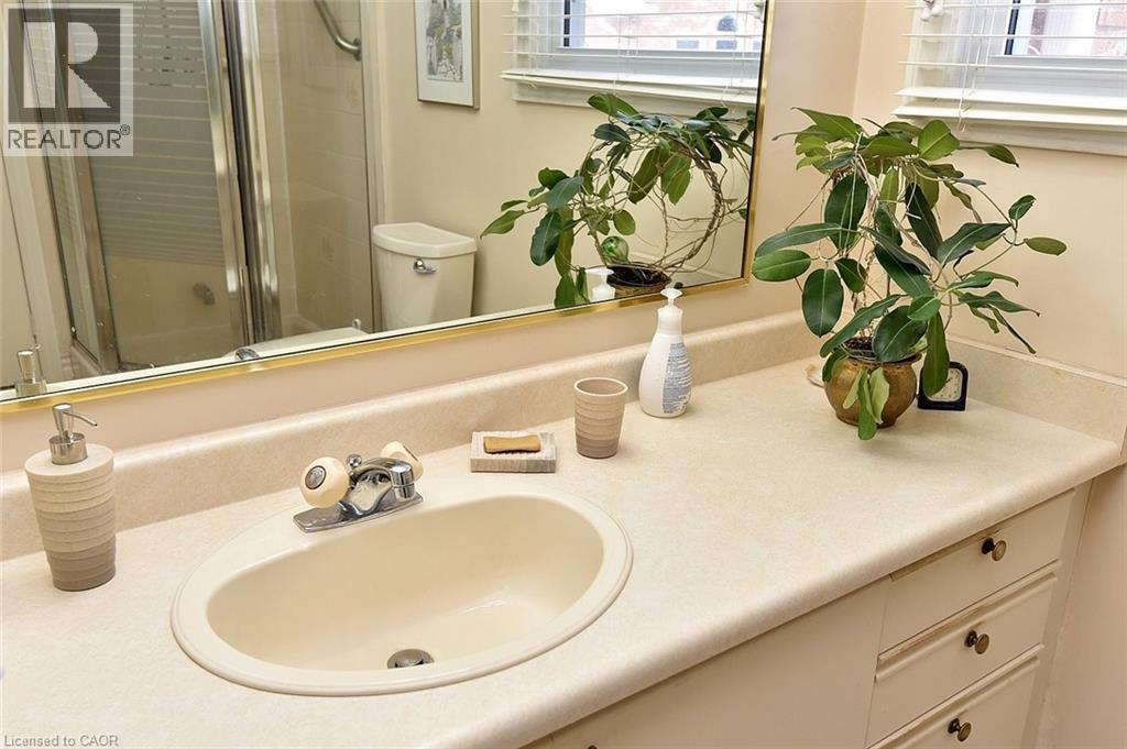 230 Meadowbrook Drive Unit# 8, Ancaster, Ontario  L9G 4V2 - Photo 25 - 40799559