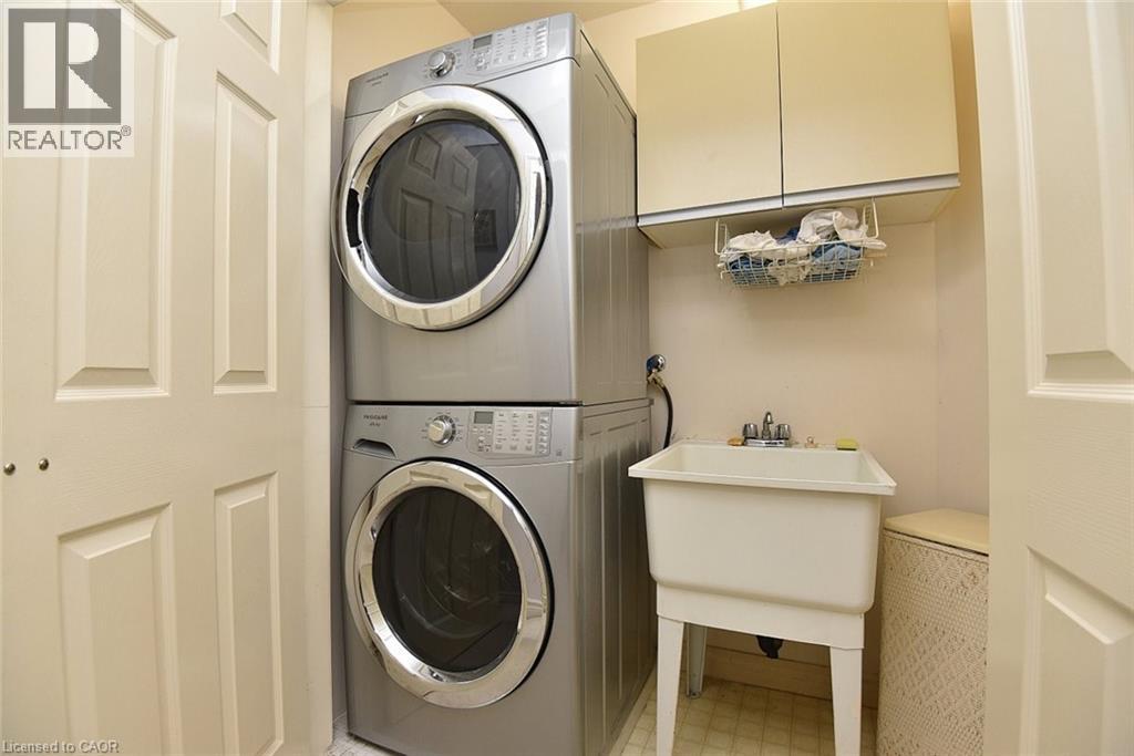 230 Meadowbrook Drive Unit# 8, Ancaster, Ontario  L9G 4V2 - Photo 32 - 40799559